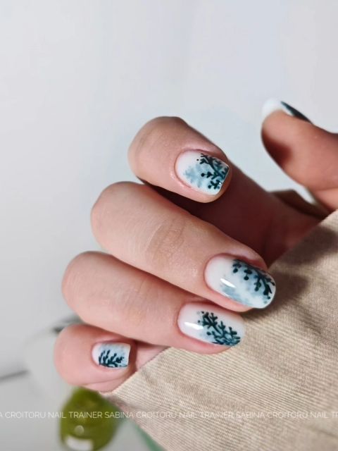 Manichiura extensie made by Sabina Florea - from Stailer Manichiura extensie made by Sabina Florea - from Stailer