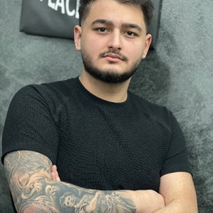 Alberto Eric Alberto Eric