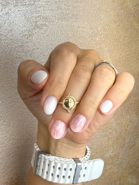 Intretinere unghii cu gel - scurte