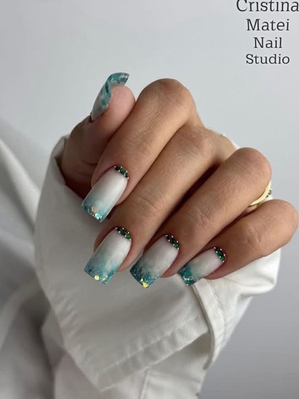 Intretinere unghii cu gel - mărime M made by Cristina  M - from Stailer