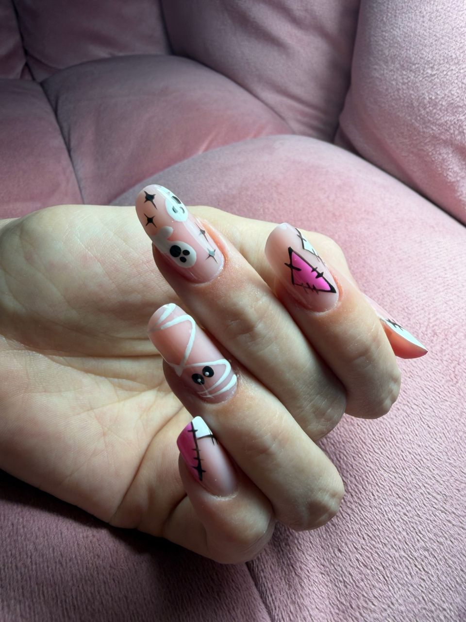 Intretinere unghii cu gel - marime S made by Cristina  M - from Stailer