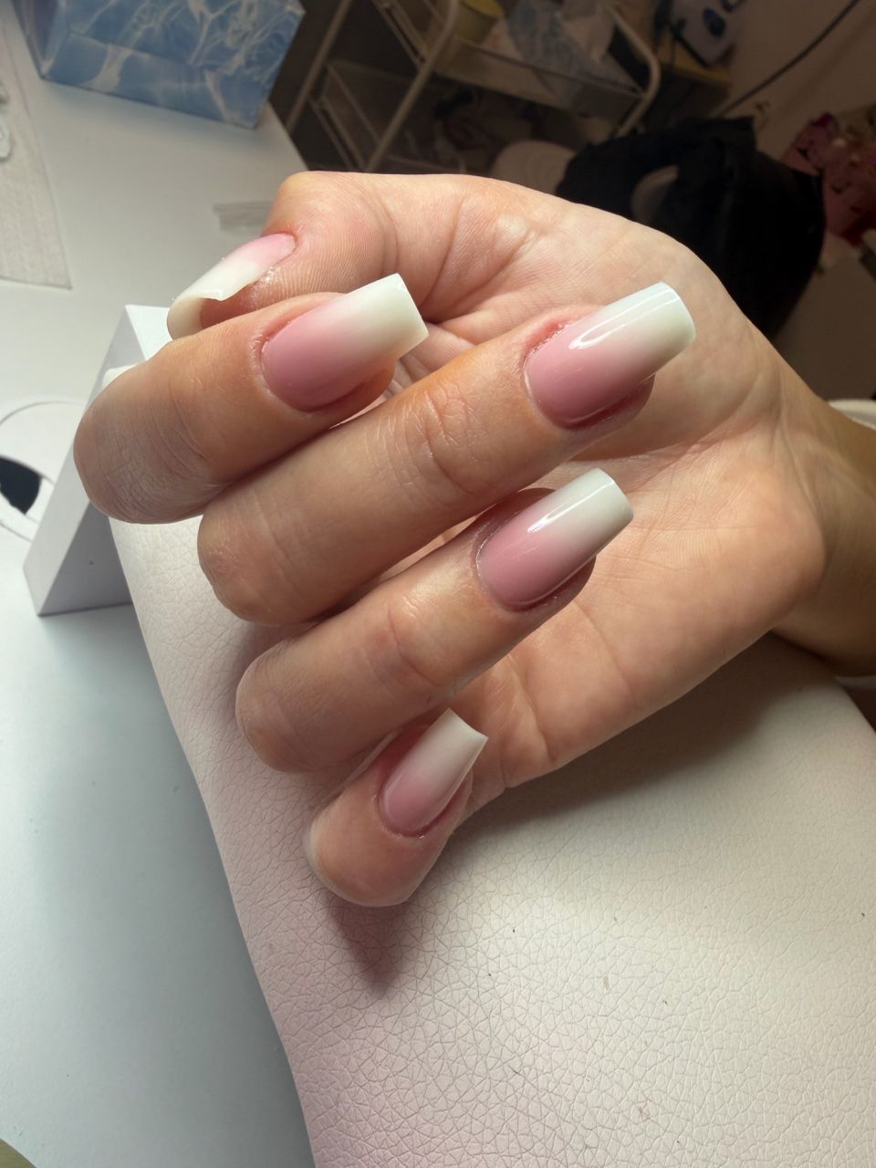 Intretinere unghii cu gel - marime S made by Cristina  M - from Stailer