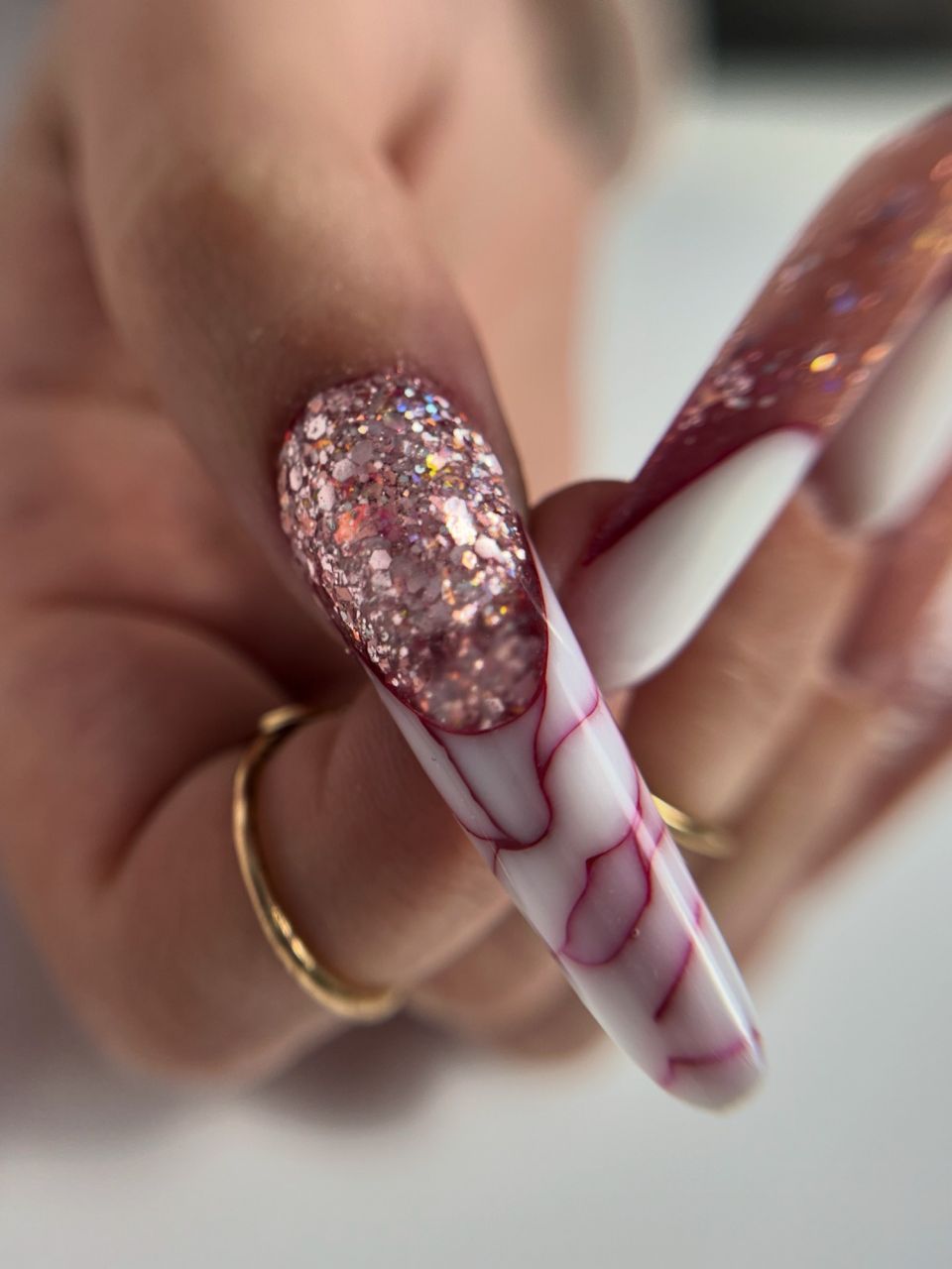 Manichiura constructie unghii cu gel made by Noemi Derzsi - from Stailer