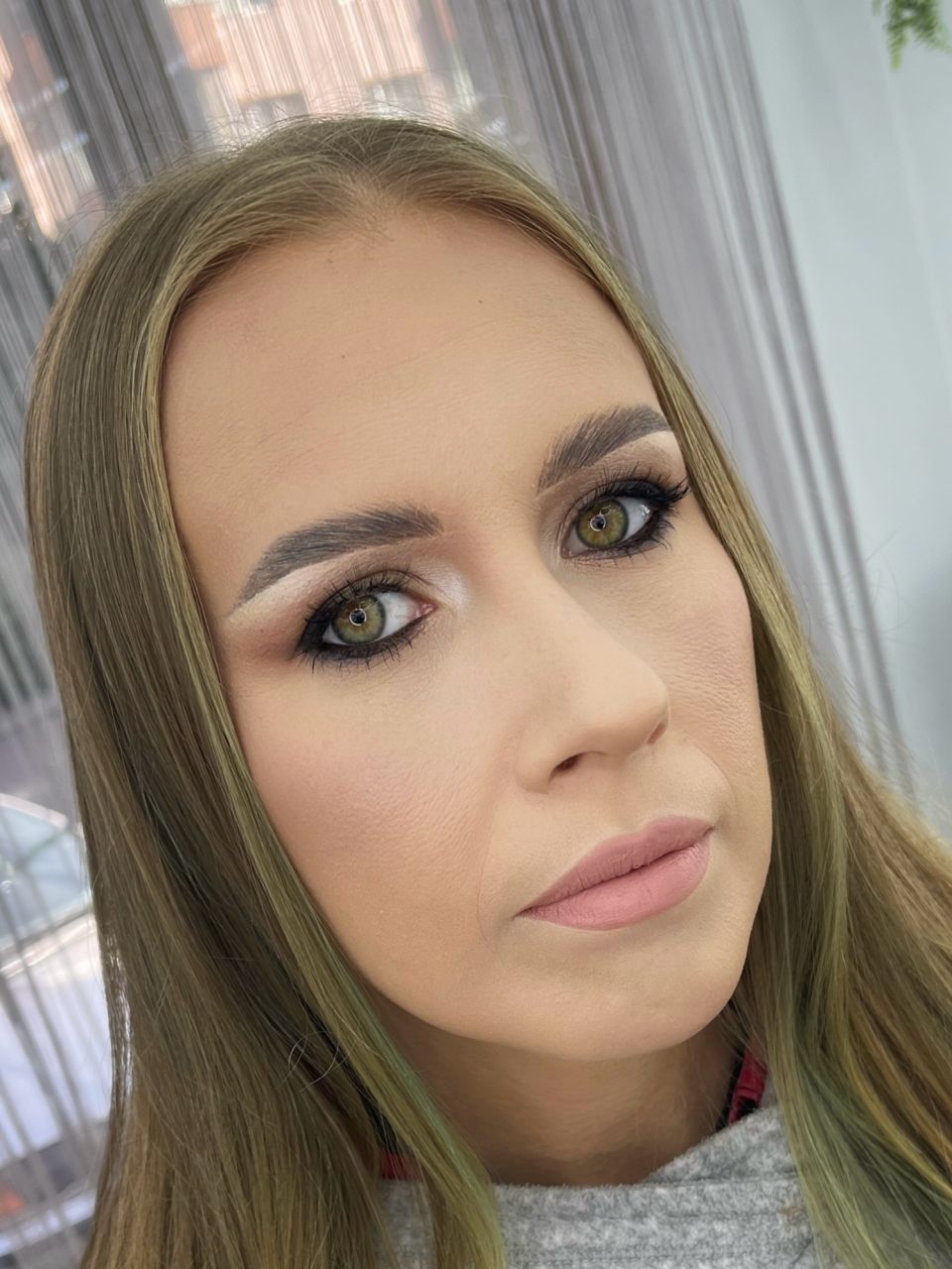 Machiaj evenimente cu gene made by Diana Beauty Expert - from Stailer