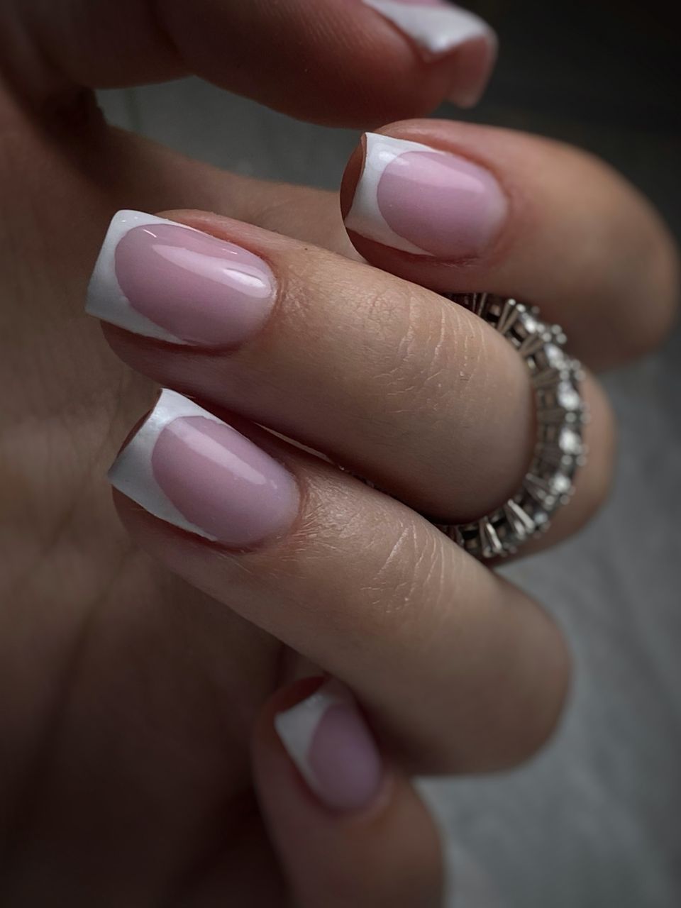 Manichiura semipermanenta cu Apex made by Renata Kovacsi - from Stailer Manichiura semipermanenta cu Apex made by Renata Kovacsi - from Stailer