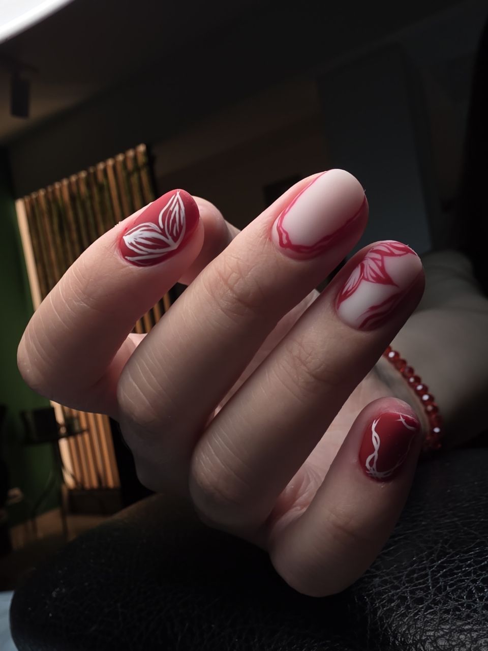 Intretinere unghii cu gel made by Yasmin Tudoran - from Stailer