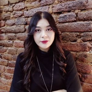 Ariana Chen Stilist Junior Ariana Chen Stilist Junior