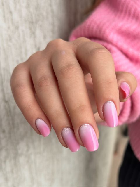 Manichiura constructie unghii cu gel made by Alexandra Gabriela Racolța - from Stailer