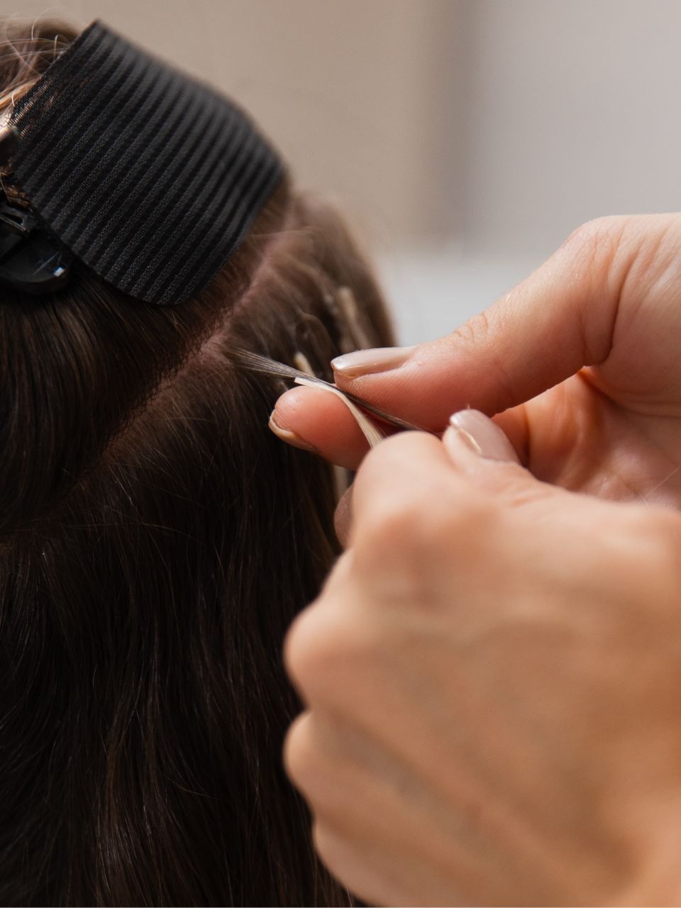 Extensii de par – aplicare si vanzare  made by Andreea Tanasie - from Stailer