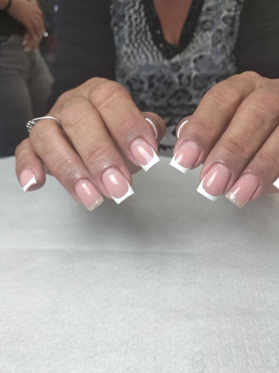 Intretinere unghii cu gel made by Cristina Stancu - from Stailer