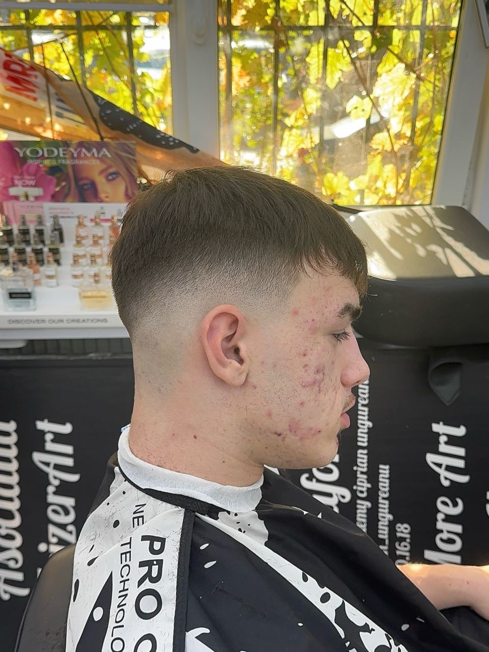 Tuns skin fade made by Darius Vasile - from Stailer