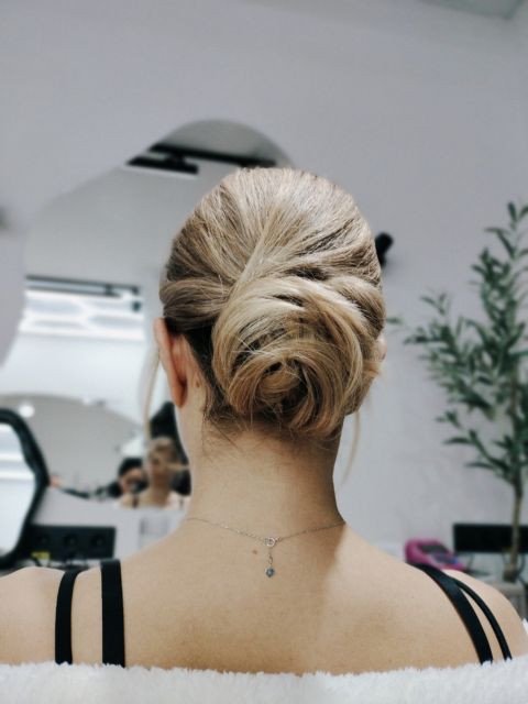 Coafat de ocazie - par mediu made by Raluca Muresan - from Stailer