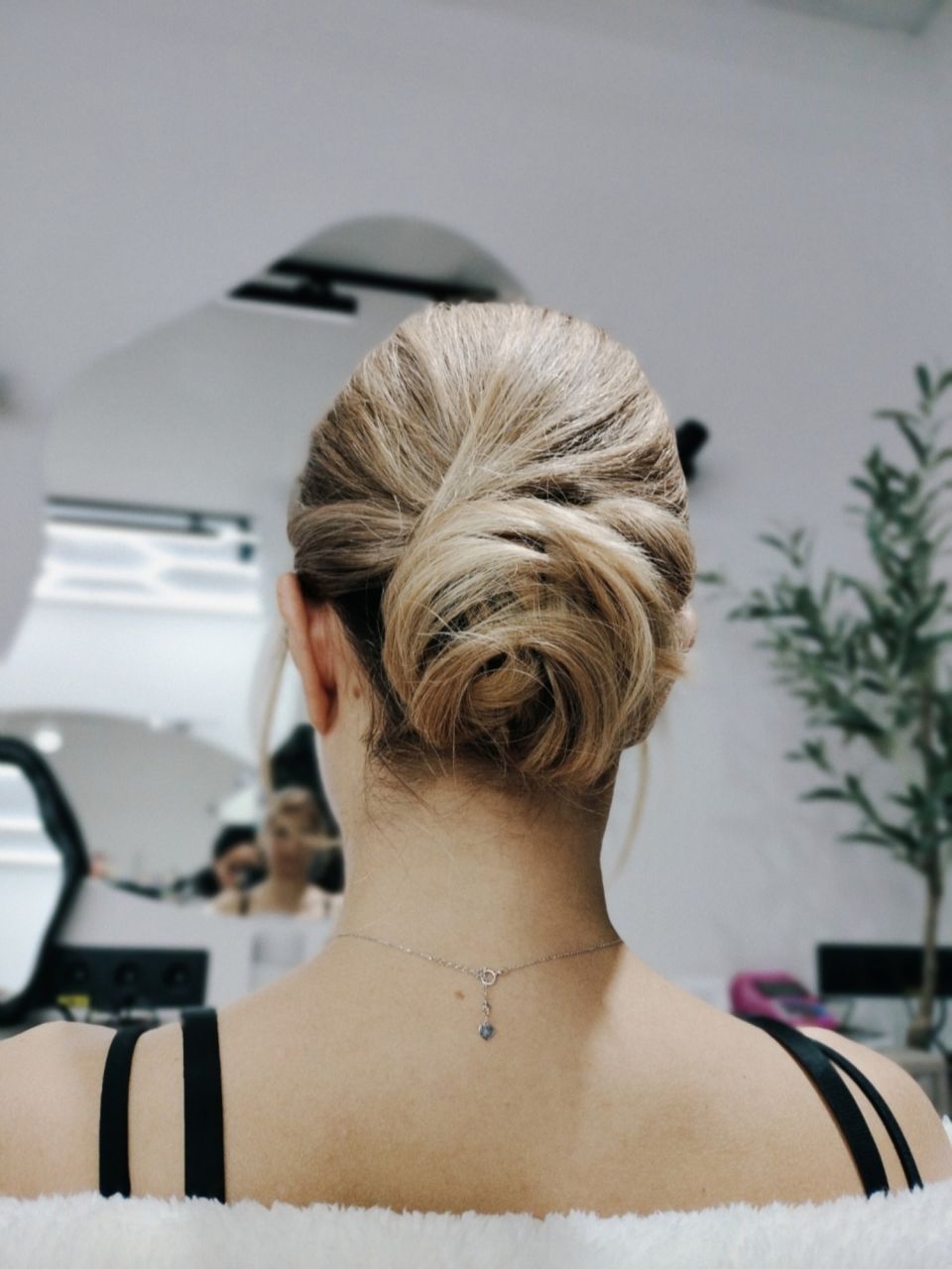 Coafat de ocazie - par mediu made by Raluca Muresan - from Stailer