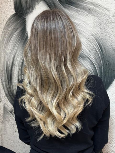 Tehnica Balayage- ridicare prin tehnica Airtouch made by Strinu Elena - from Stailer