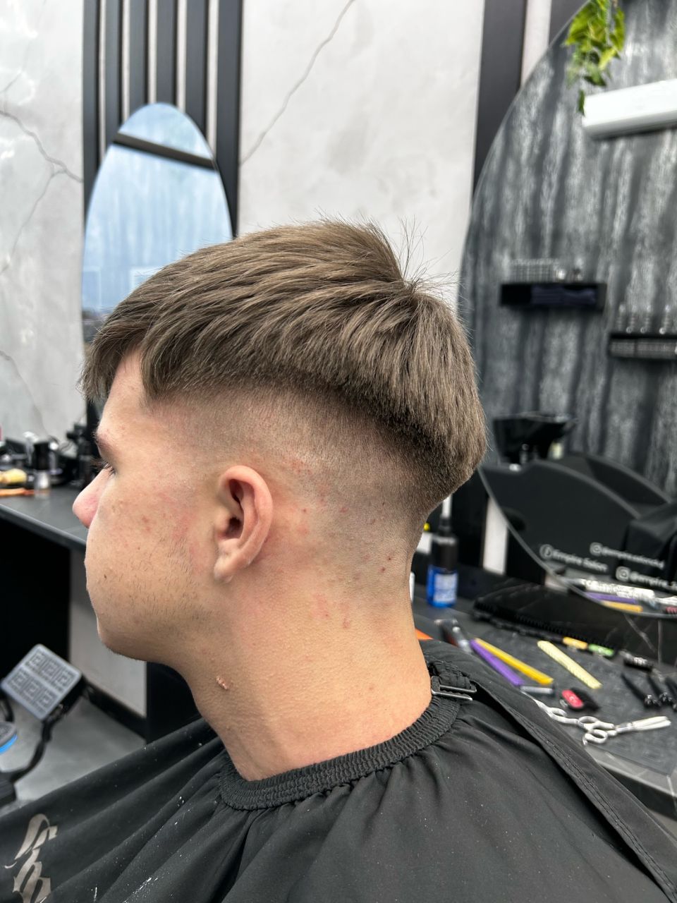 Tuns skin fade si spalat made by Beniamin Gemanaru - from Stailer