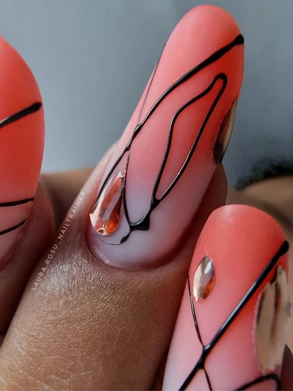 Constructie unghii cu gel - Slim made by Laura Rosu - from Stailer