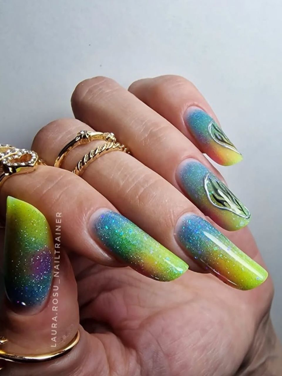 Constructie unghii cu gel - Slim made by Laura Rosu - from Stailer