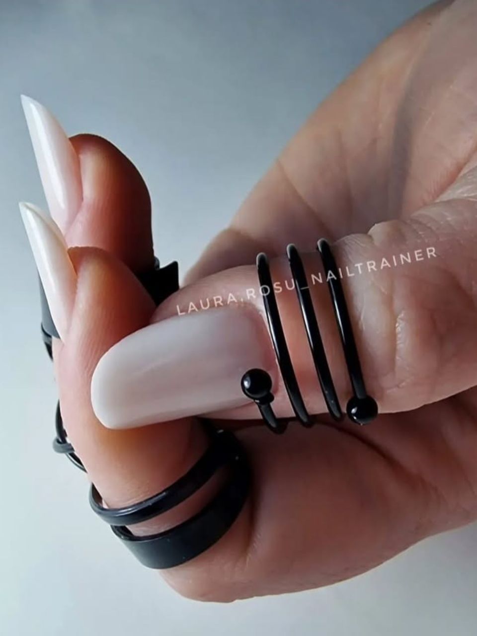 Constructie unghii cu gel - Slim made by Laura Rosu - from Stailer