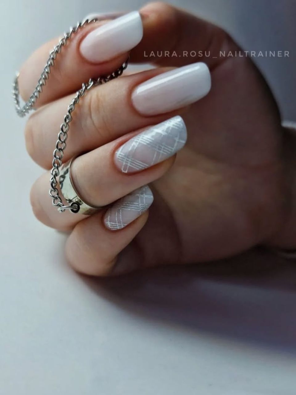 Intretinere unghii cu gel - Slim made by Laura Rosu - from Stailer