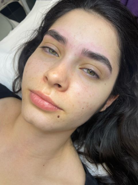 Pachet stilizat si vopsit sprancene