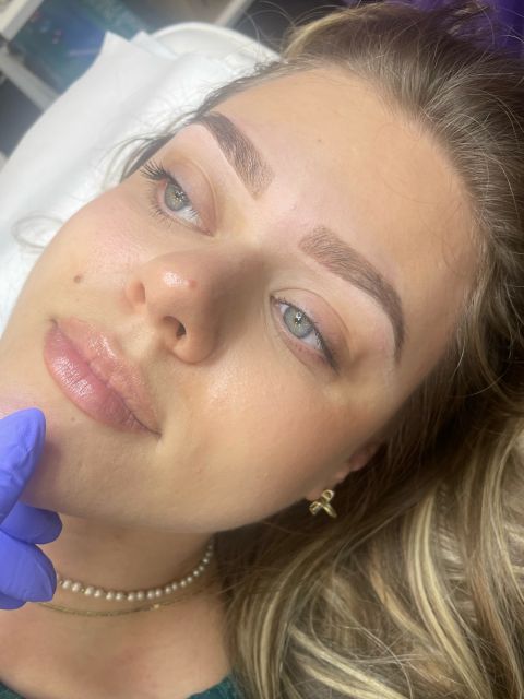 Pachet stilizat si vopsit sprancene