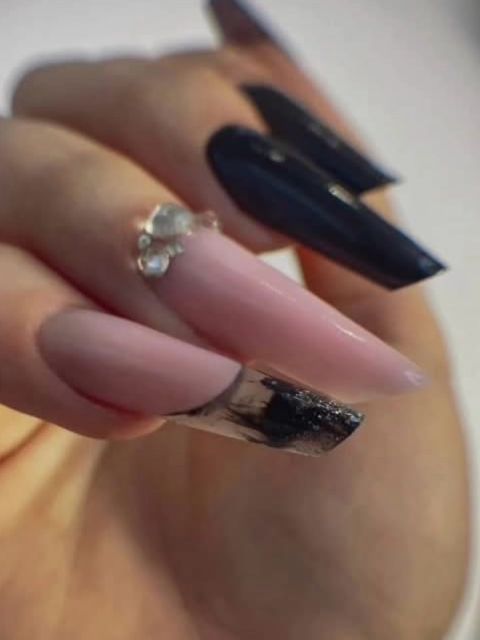 Manichiura constructie unghii cu gel made by Alexandra Mîță - from Stailer