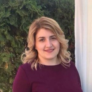 Cosmina Salanța Cosmina Salanța