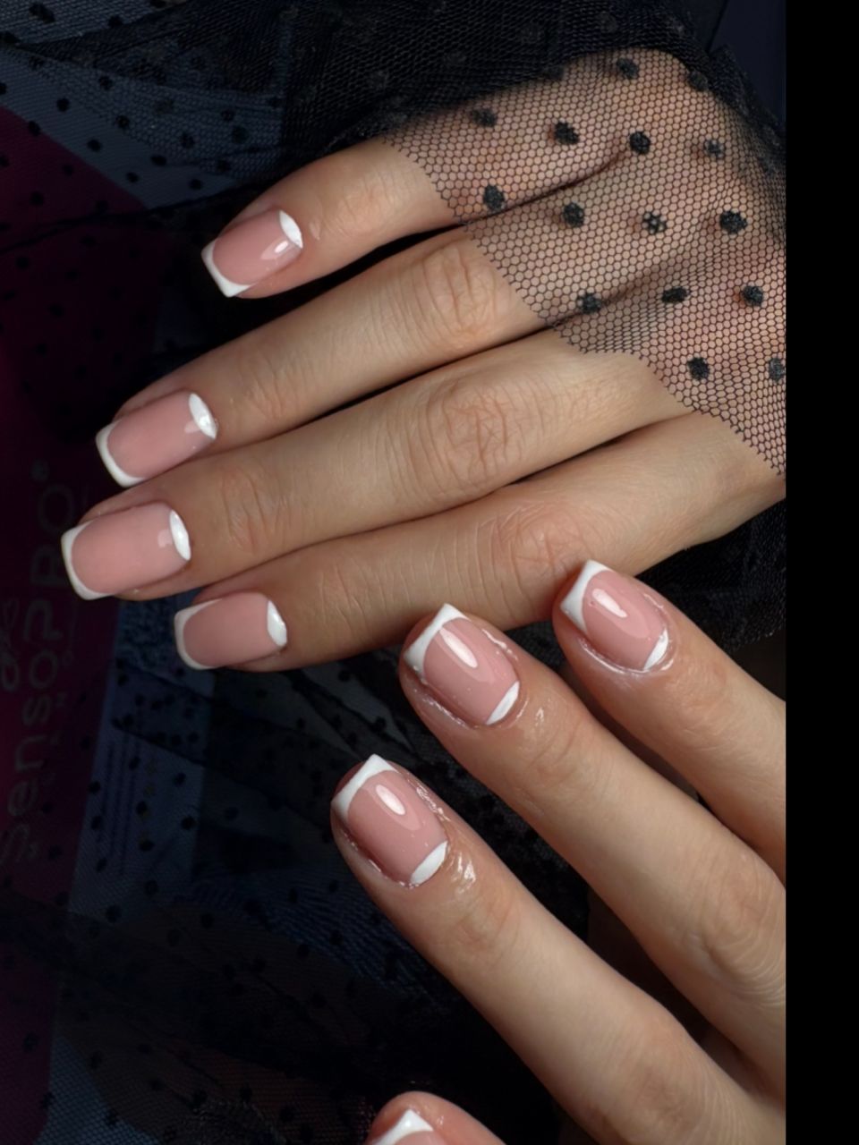 Manichiura cu oja semipermanenta made by ANDREEA C - from Stailer