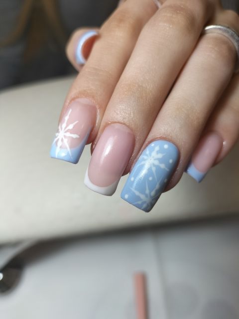 Intretinere unghii cu gel