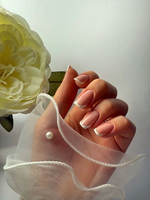 Manichiura french semipermanenta made by Patricia Ciorbea - from Stailer Manichiura french semipermanenta made by Patricia Ciorbea - from Stailer