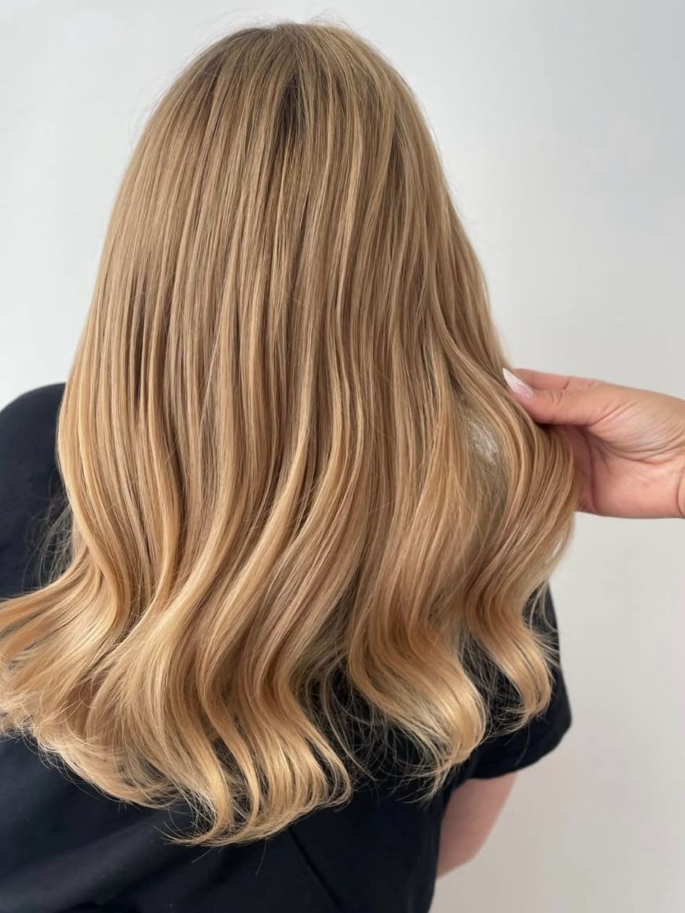 Balayage cu decolorare - par lung made by Andra Andra  - from Stailer