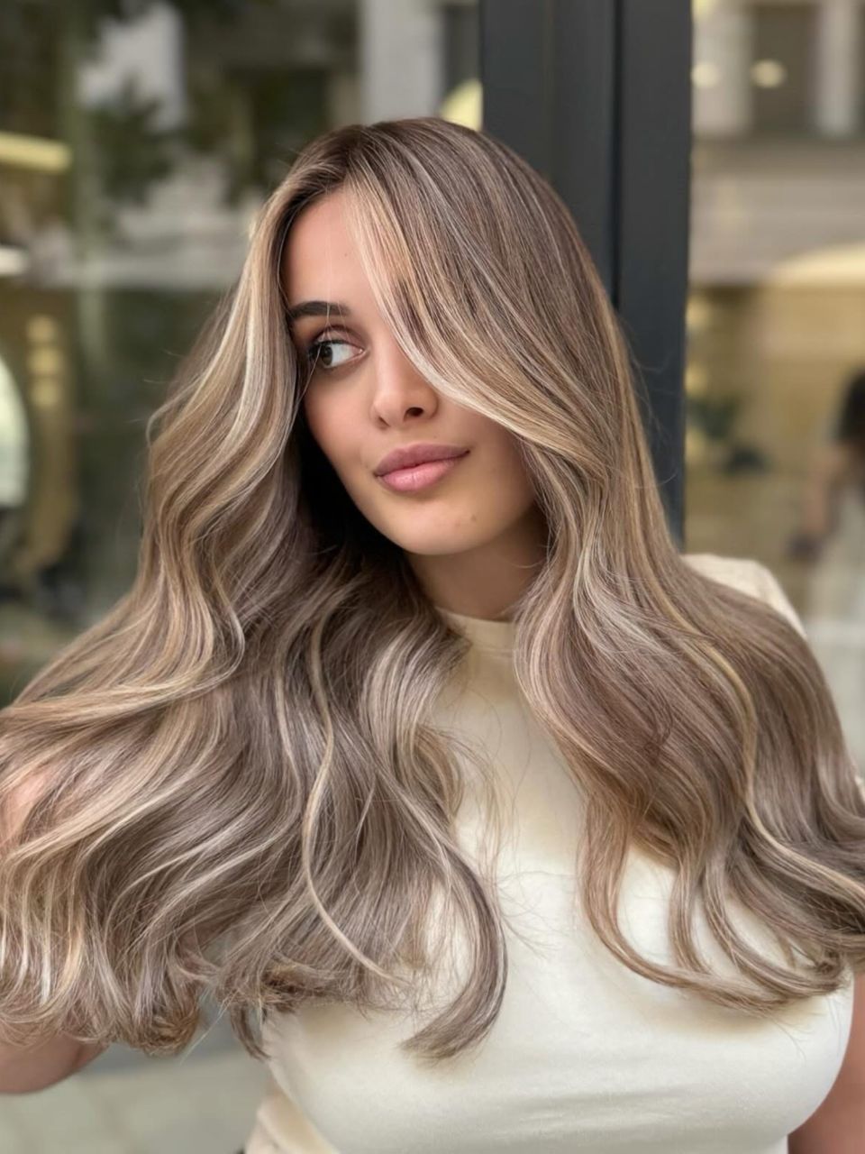 Balayage cu decolorare - par lung made by Andra Andra  - from Stailer