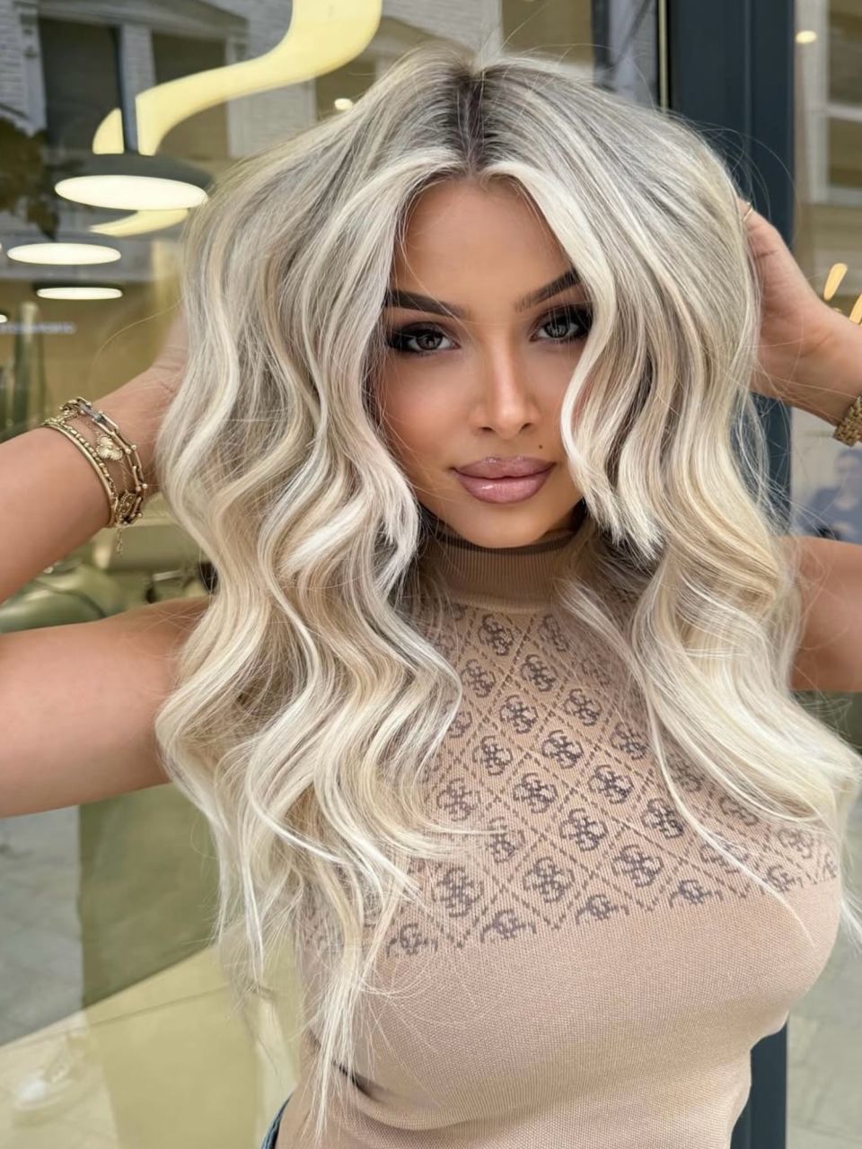 Balayage cu decolorare - par lung made by Andra Andra  - from Stailer