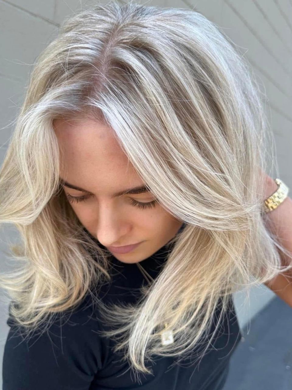 Balayage cu decolorare - par mediu made by Andra Andra  - from Stailer