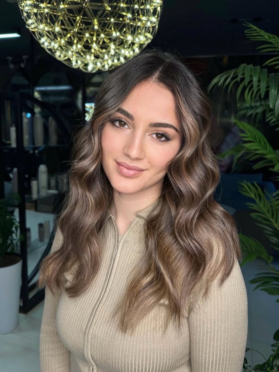 Balayage cu decolorare - par mediu made by Andra Andra  - from Stailer