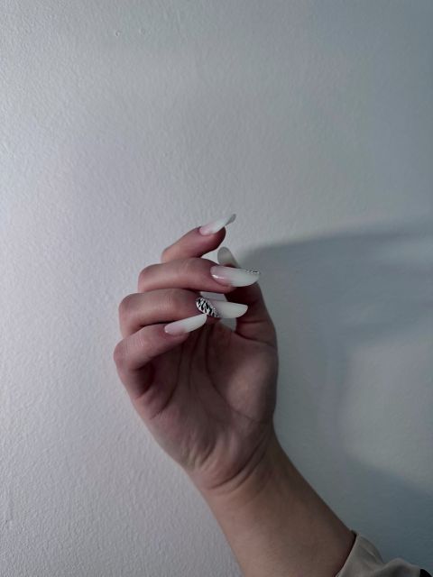 Manichiura constructie unghii cu gel - Slim