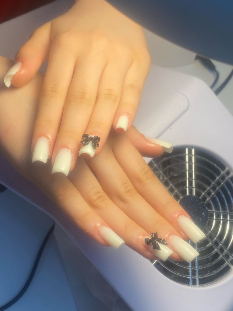 Intretinere unghii cu gel made by Maria Hadade - from Stailer
