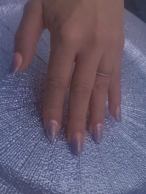 Manichiura cu oja semipermanenta