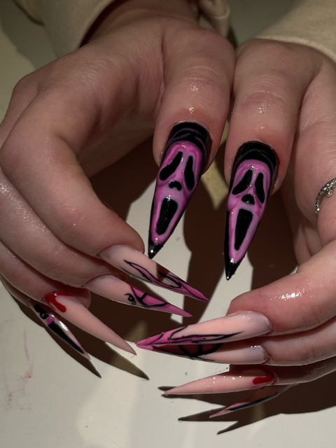 Manichiura constructie cu gel extrema made by Julia Ciurba - from Stailer