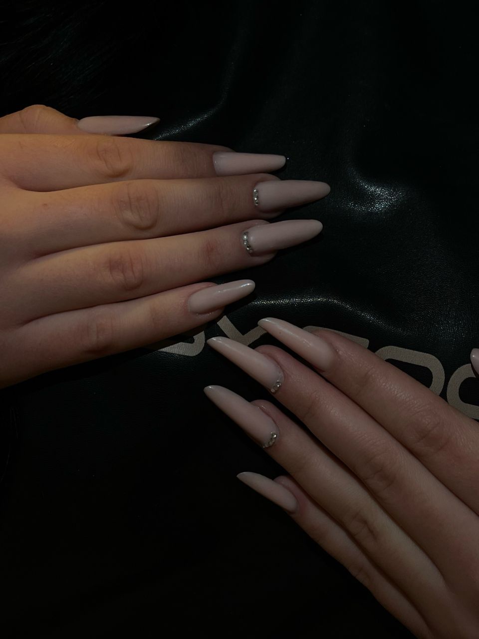 Manichiura constructie unghii cu gel made by Julia Ciurba - from Stailer