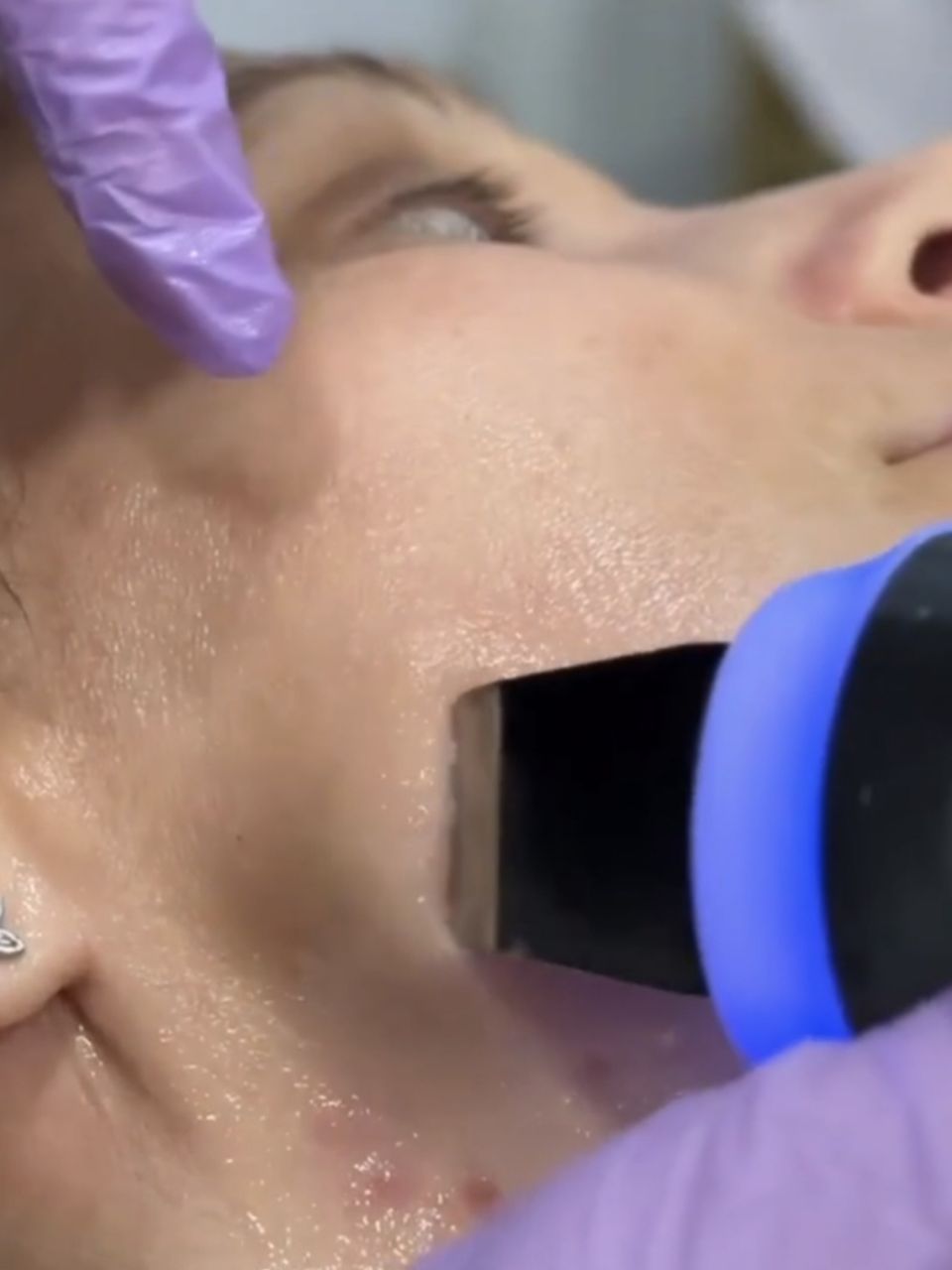 Tratament facial - Curatare si Hidratare made by Mihaela Apetroaei - from Stailer
