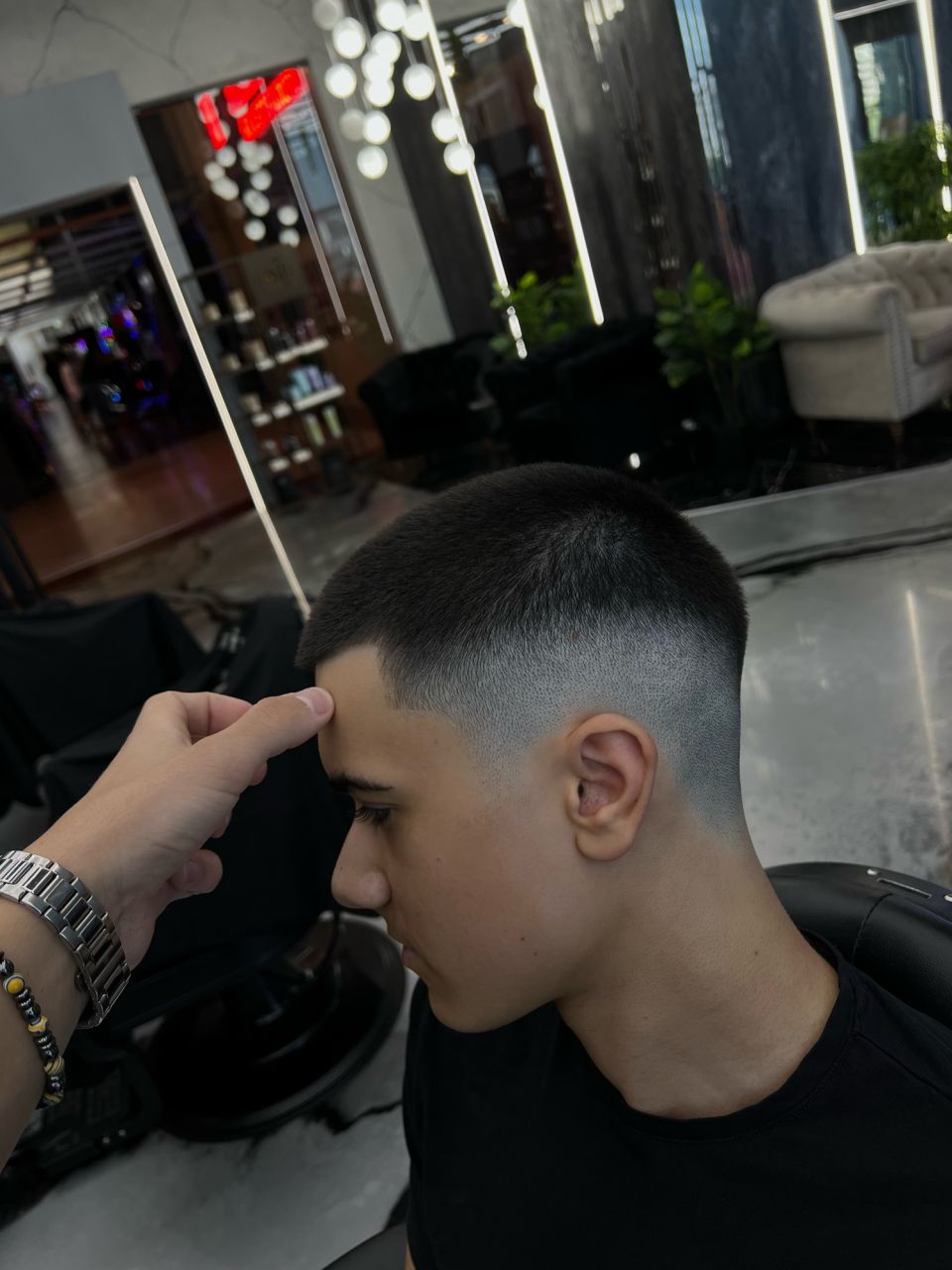 Tuns skin fade si spalat made by Darius Man - from Stailer
