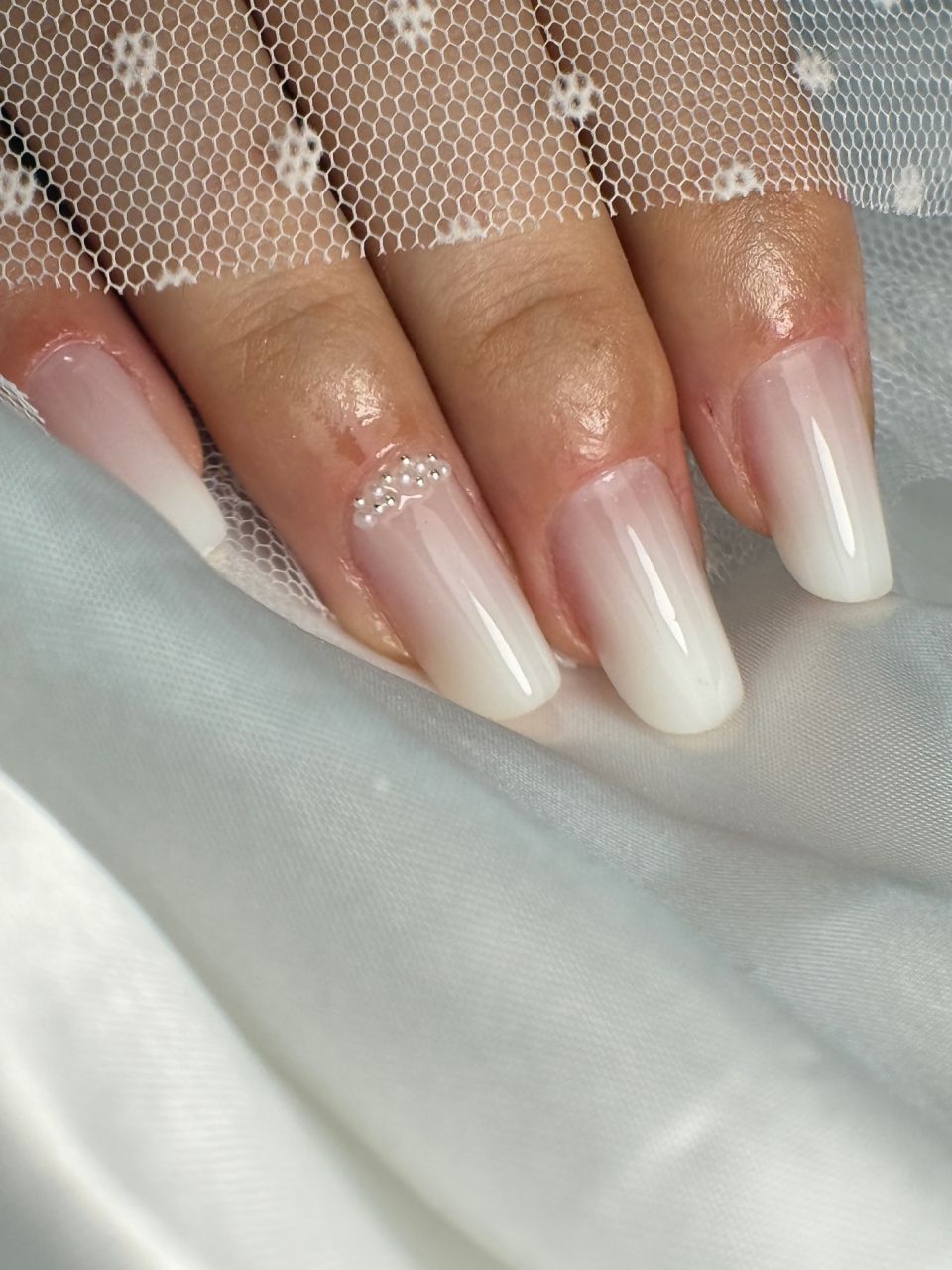 Intretinere unghii cu gel made by Monica AL - from Stailer