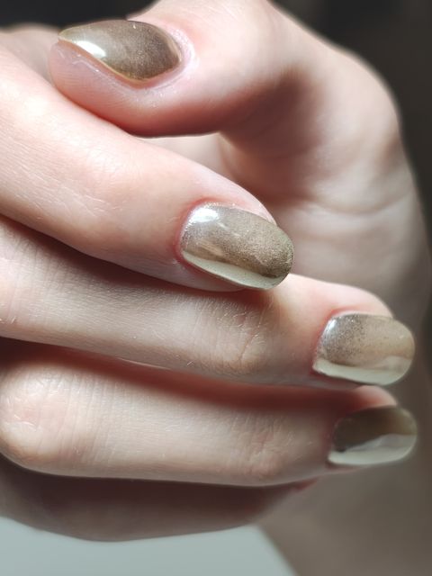 Manichiura cu gel pe unghie naturala made by Adelina Tepes - from Stailer
