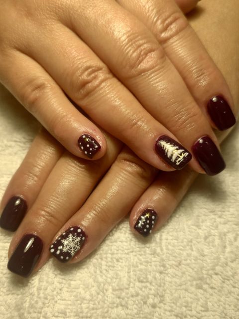 Manichiura cu oja semipermanenta made by Ionela  Rainea  - from Stailer