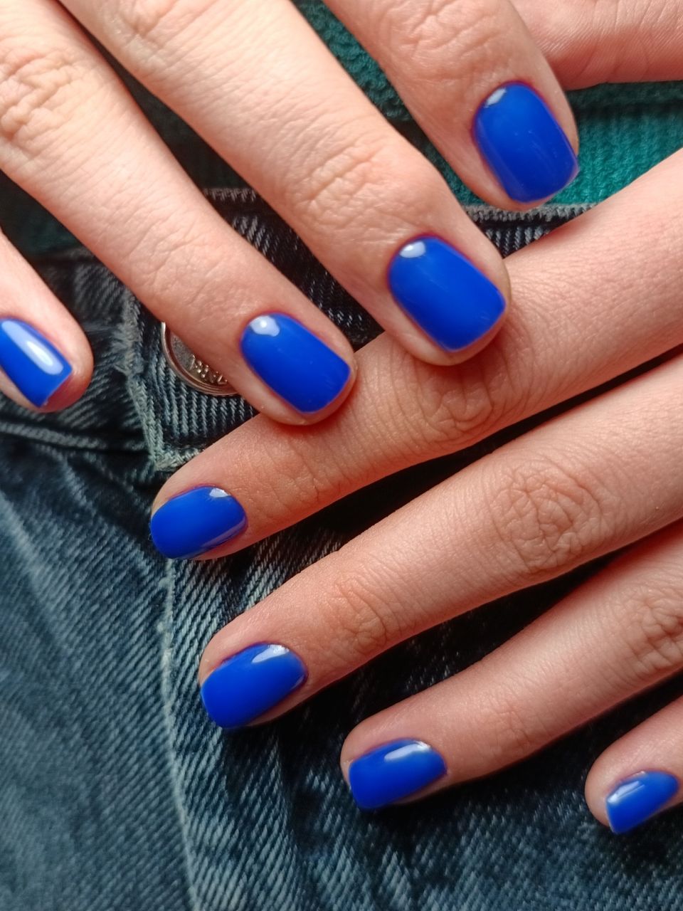 Manichiura cu oja semipermanenta made by Alina  Buraga  - from Stailer