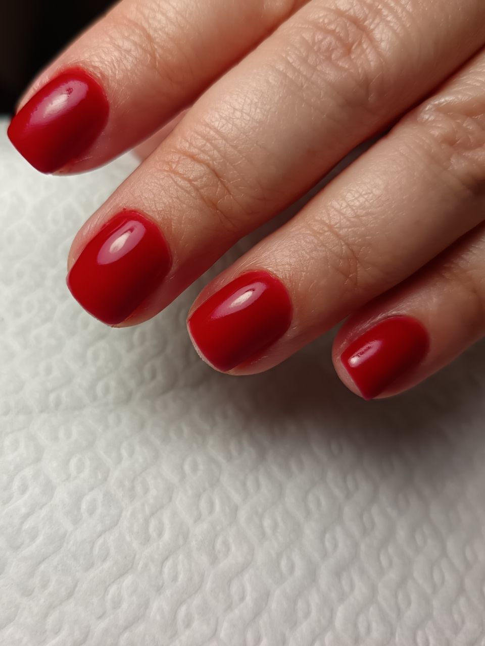 Manichiura cu oja semipermanenta made by Alina  Buraga  - from Stailer