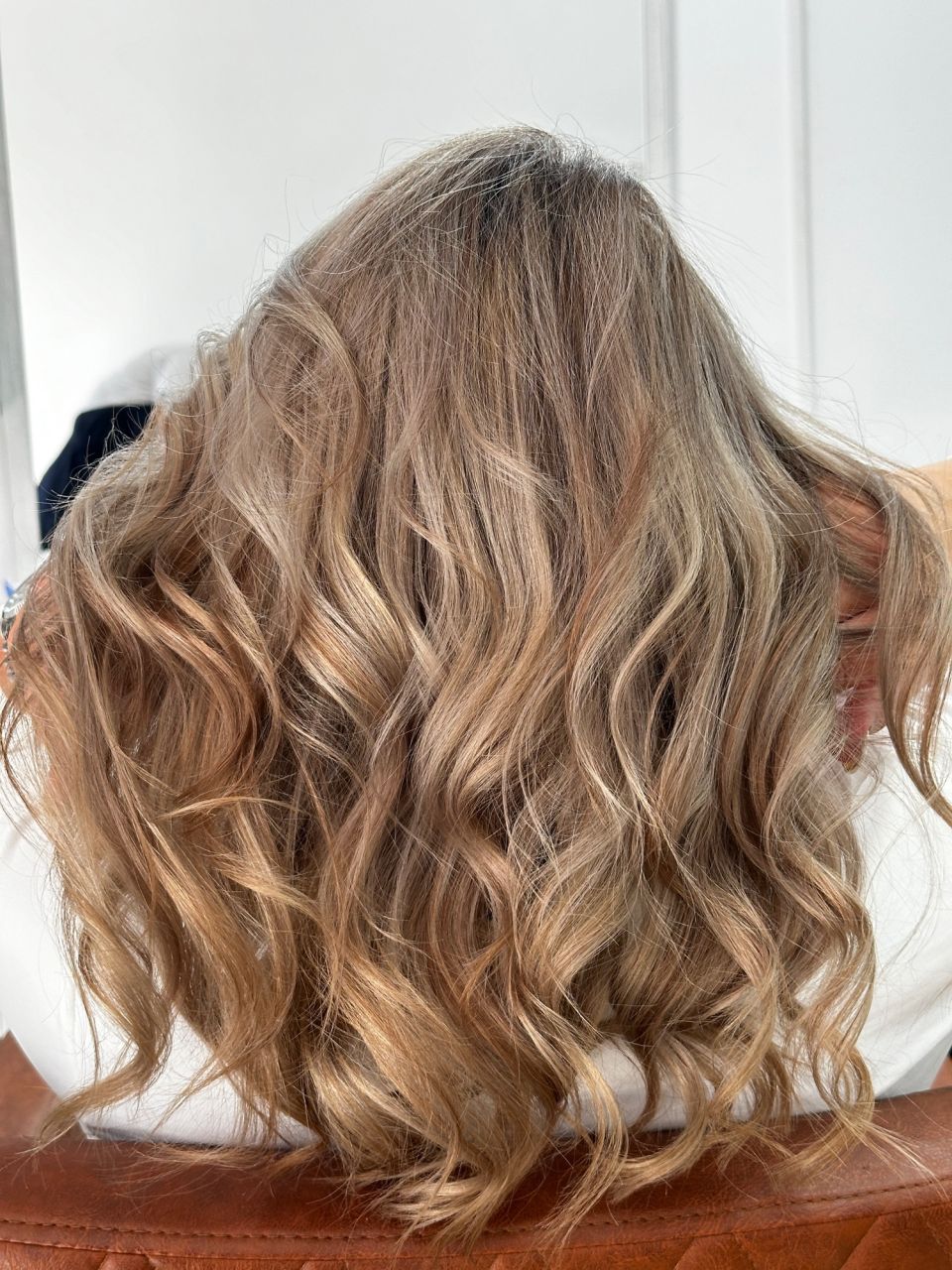 Vopsit - balayage made by Nicoleta Sofian  - from Stailer