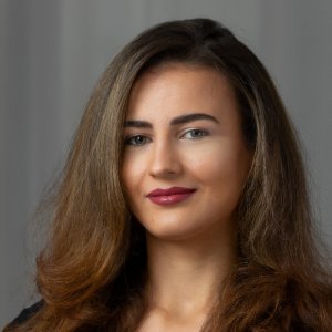 Iulia Alexandru Iulia Alexandru