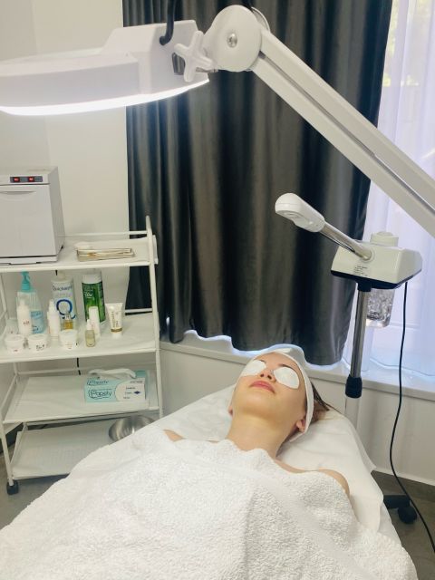 Tratament facial - Extractii made by Irina Man - from Stailer